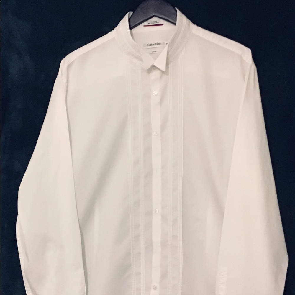 NEW “CALVIN KLEIN” Wingtip Slim-Fit Tuxedo Shirt